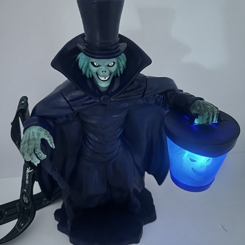 Disney Parks Haunted Mansion Hatbox Ghost Light Up Sound Sipper w Strap